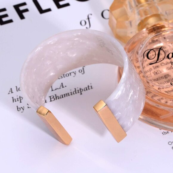 Wide Cuff Bangle Bracelet for Women Acrylic Resin Tortoise Bangle Bracelet State - Picture 5 of 7